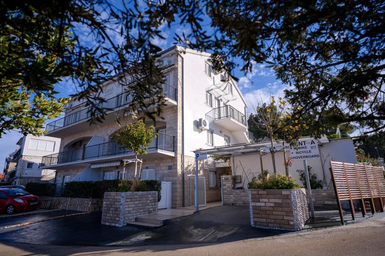 Kalina Deluxe Apartments Jelsa  Eksteriør bilde