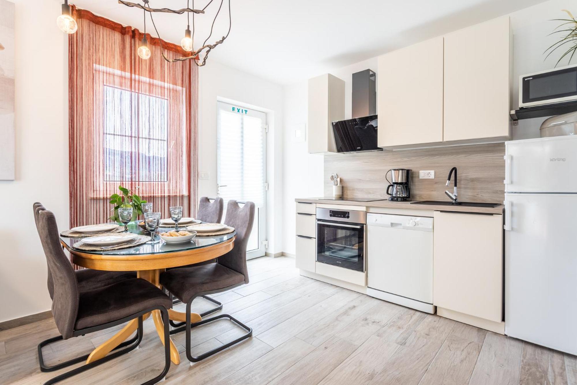 Kalina Deluxe Apartments Jelsa  Eksteriør bilde