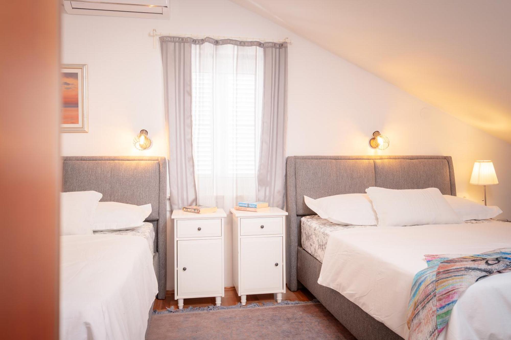 Kalina Deluxe Apartments Jelsa  Eksteriør bilde