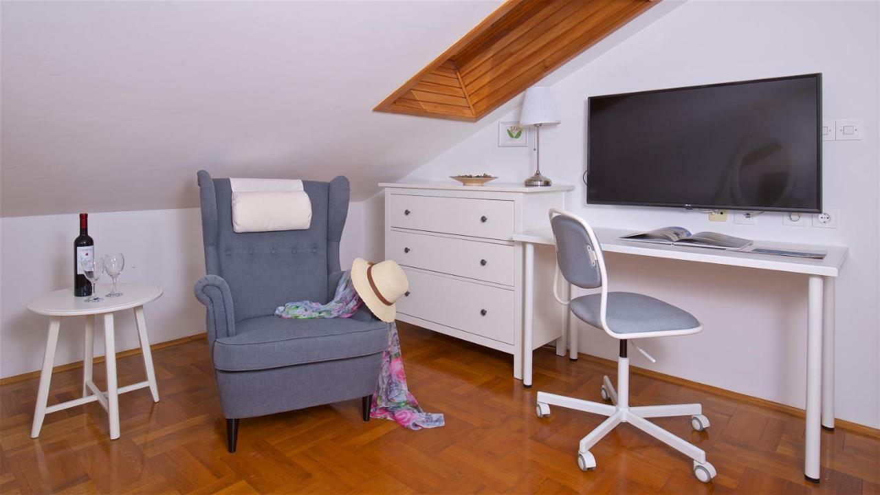 Kalina Deluxe Apartments Jelsa  Eksteriør bilde